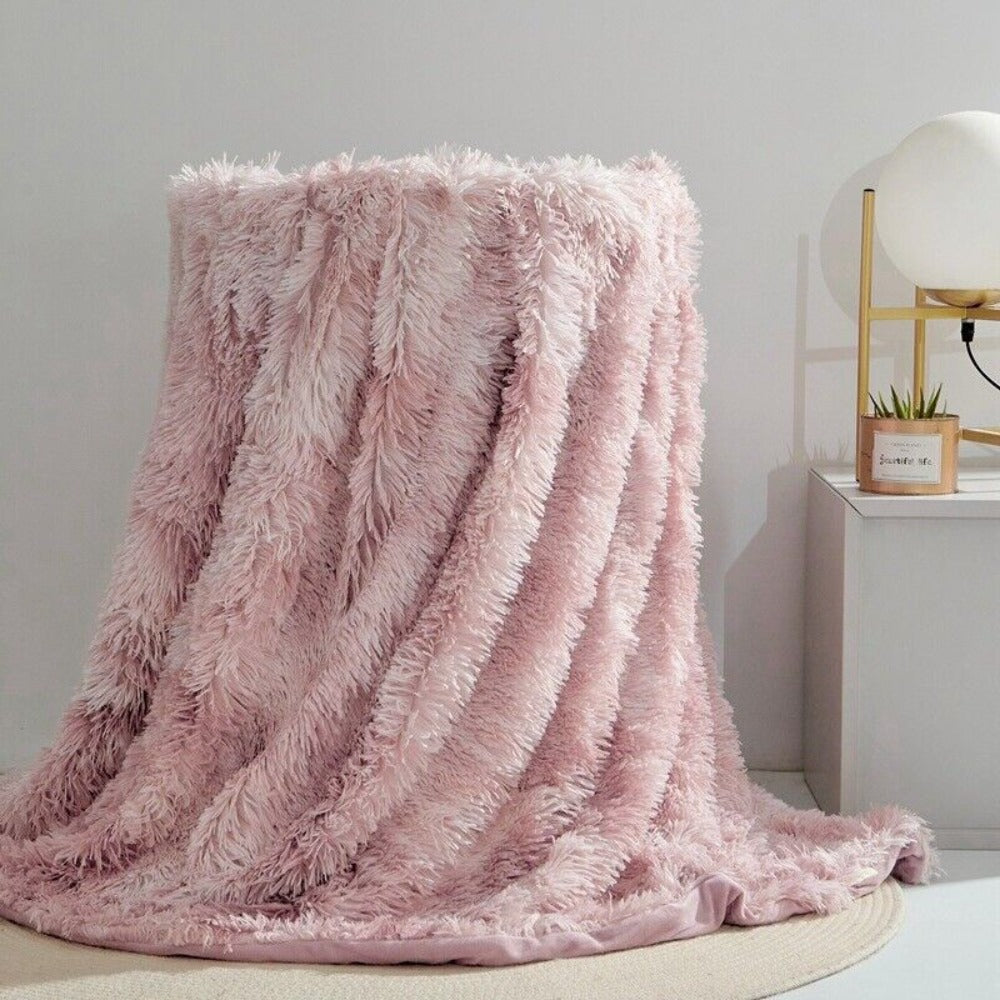 Faux Fur Throw Blanket – Soft Reversible Blanket for Home & Travel Use