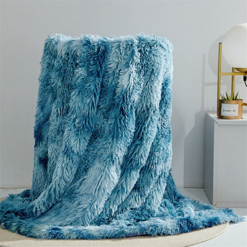Faux Fur Throw Blanket – Soft Reversible Blanket for Home & Travel Use