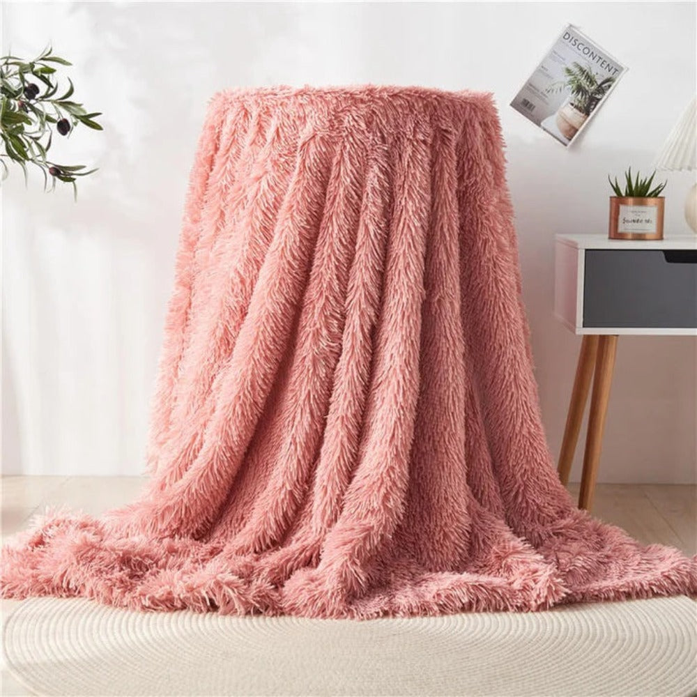 Faux Fur Throw Blanket – Soft Reversible Blanket for Home & Travel Use