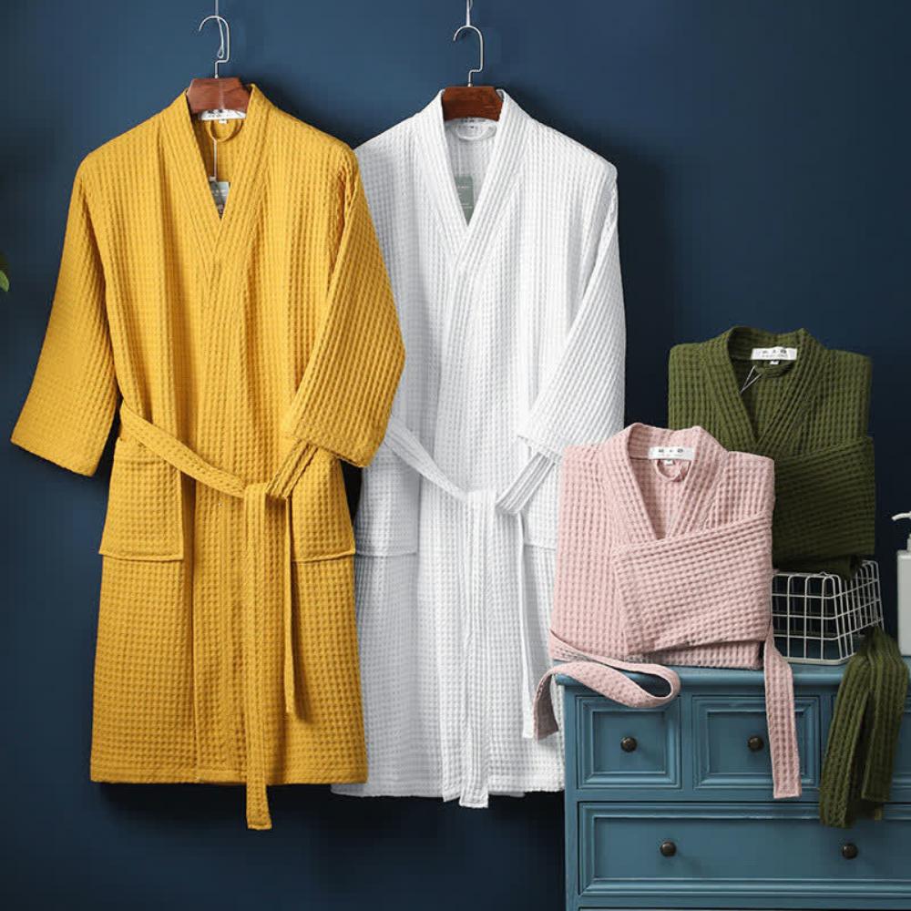 Cotton Waffle V-Neck Bathrobe – Lightweight Robe with Pockets and Waist Tie