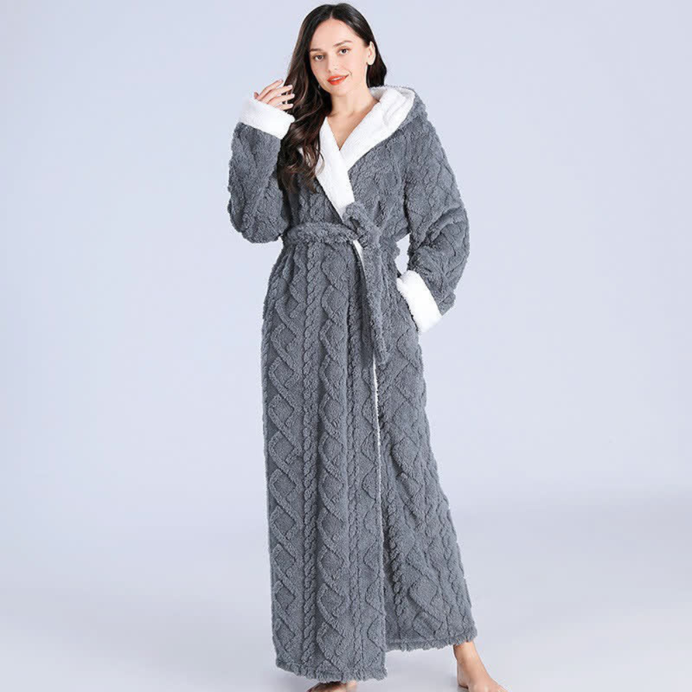 Long Hooded Plush Robe – Soft Bathrobe with Pockets for Home Comfort