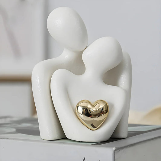 Abstract Lovers Figurine – Minimalist Resin Sculpture with Golden Heart Detail