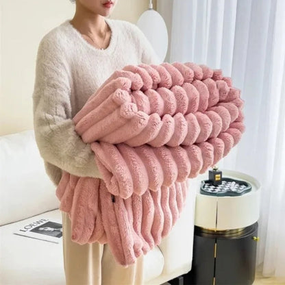 Plush Ribbed Throw Blanket – Soft All-Season Blanket for Home & Travel
