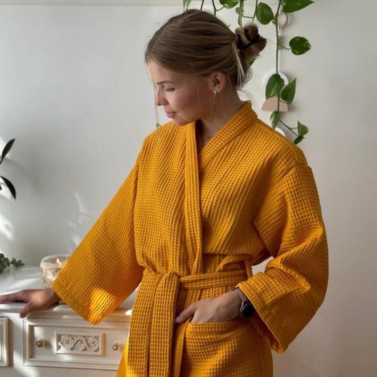 Cotton Waffle V-Neck Bathrobe – Lightweight Robe with Pockets and Waist Tie