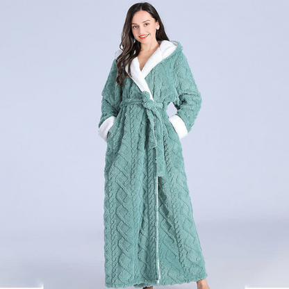Long Hooded Plush Robe – Soft Bathrobe with Pockets for Home Comfort