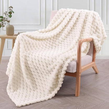 Marshmallow Comfort Throw Blanket – Ultra-Soft, All-Season Plush Throw with Checkered Pattern