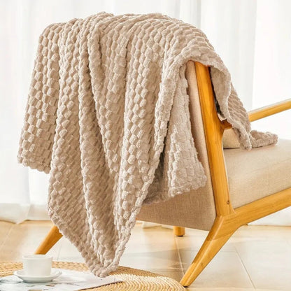 Marshmallow Comfort Throw Blanket – Ultra-Soft, All-Season Plush Throw with Checkered Pattern